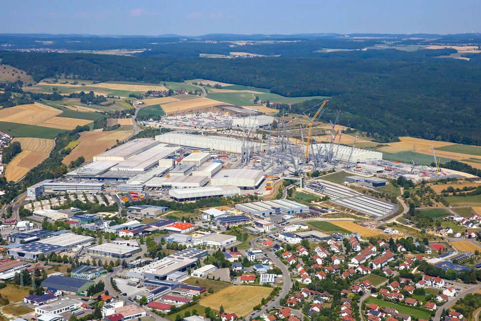Luftaufnahme des Liebherr-Werks Ehingen