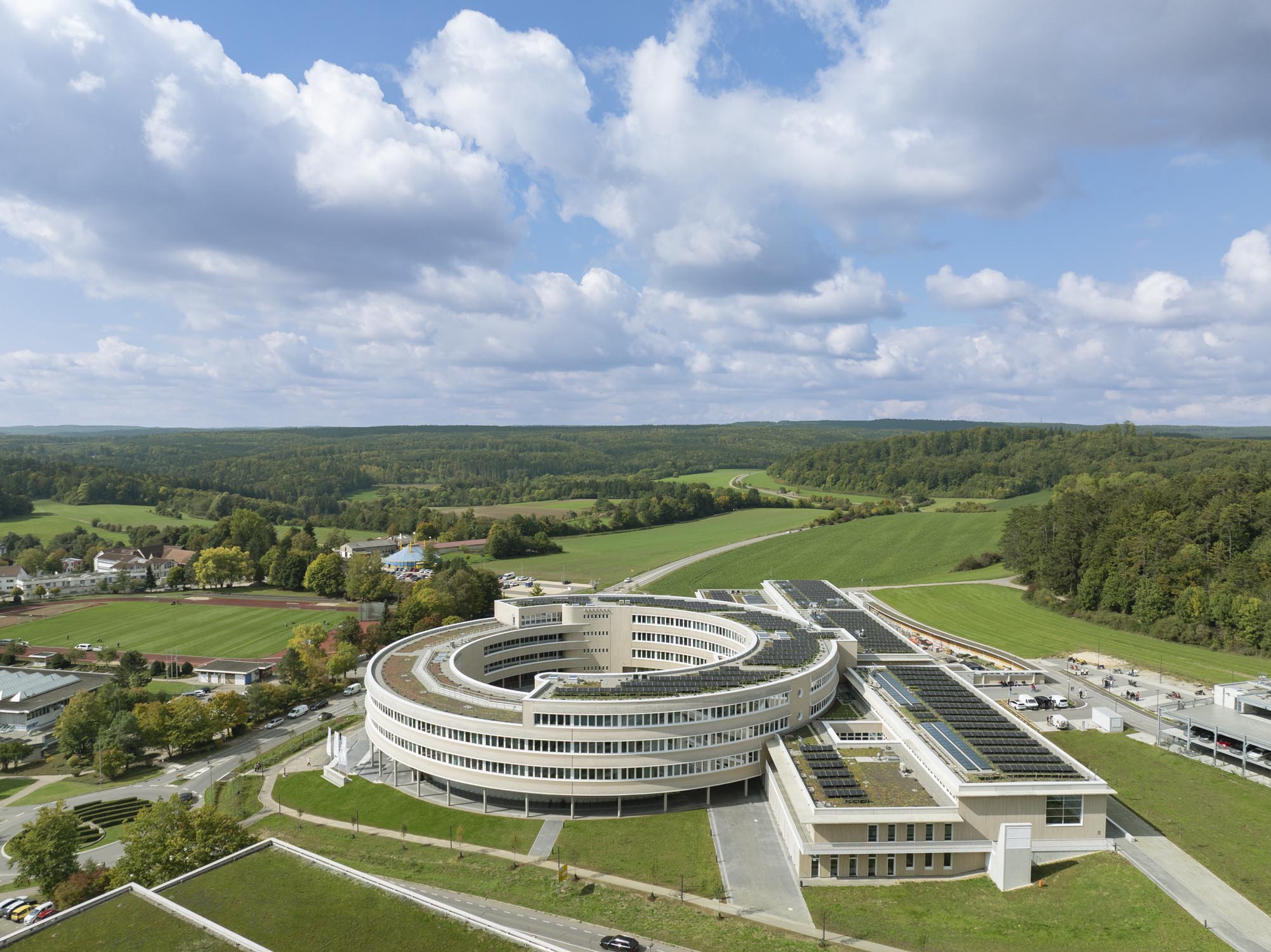 Luftaufnahme der Bertha-Benz-Schule im Landkreis Sigmaringen